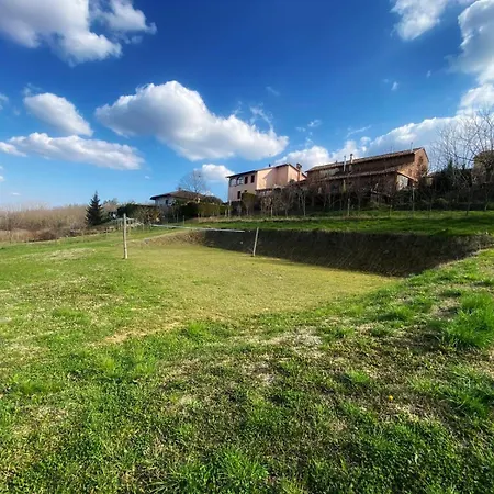 לינה וארוחת בוקר La Cantina Vecchia *